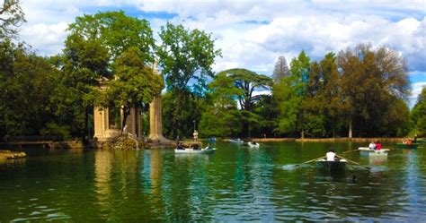 How To Rent Rowboats On Villa Borghese Lake In Rome The Roman Guy