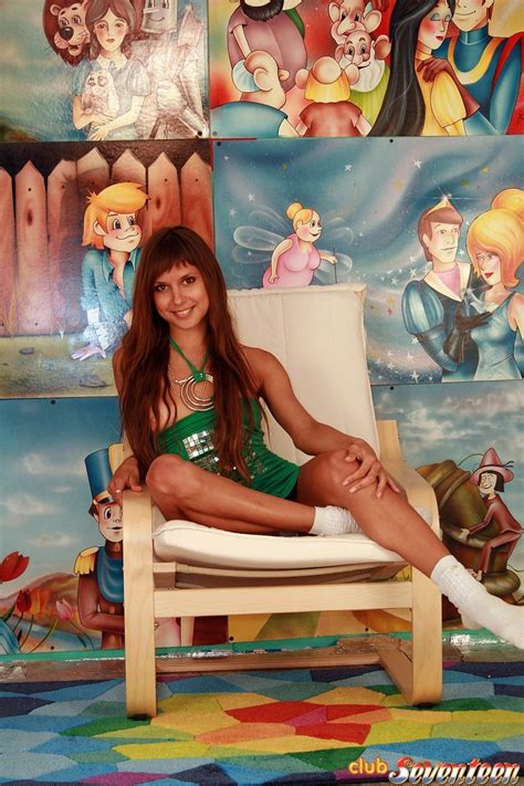 Horny Nude Teenage Chick Loves Inserting A Pleasure Stick Porn Pictures XXX Photos Sex Images