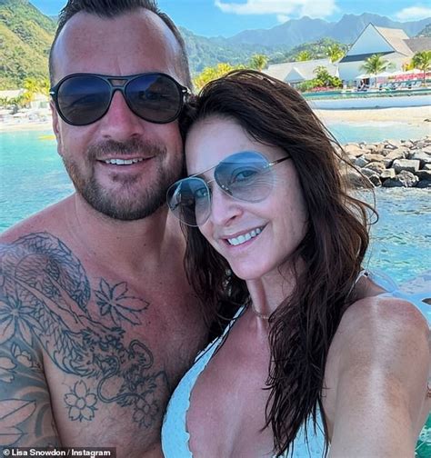 Lisa Snowdon 53 Shows Off Her Toned Physique In A Stylish Khaki Bikini During Dreamy Salento