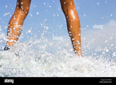 Sch Ne Frau Mit Bikini Aus Dem Wasser Fotos Und Bildmaterial In Hoher Aufl Sung Alamy