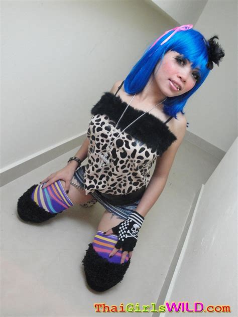 Naughty Thai Emo Girlfriend Flashing Her Perky Tits Porn Pictures XXX Photos Sex Images