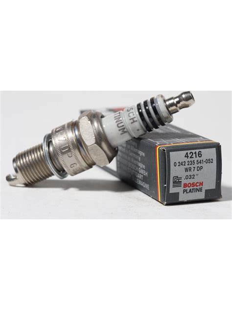 Buy Bosch Spark Plug WR7DP Online | Rolan Australia