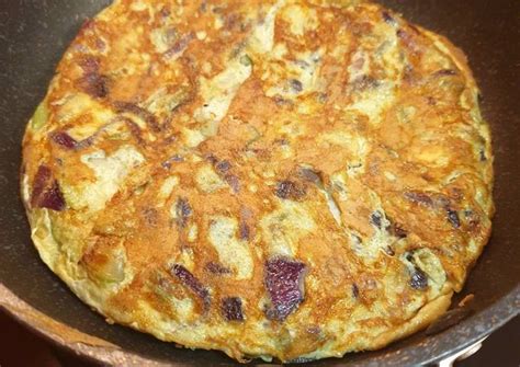 Tortilla de calabacín y cebolla morada jugosa y ligera Receta de