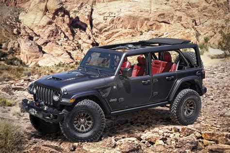 2021 Jeep Wrangler 392 Hemi V8 Prototype Shows Bfg Ta Ko2 All Terrain Tires Autoevolution