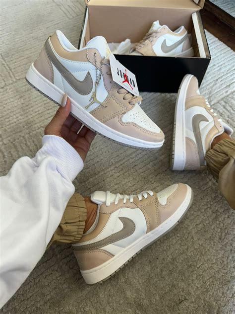 Nike Jordan Nude Rosado Premium Mitty Shoes