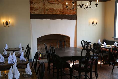 Reservations 1710 Tavern
