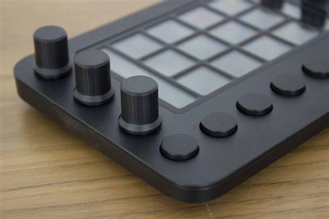 Razer Stream Controller in test - True competition for Elgato