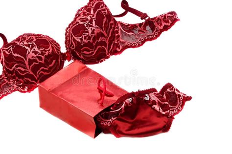 Rode Lingerie Stock Afbeelding Image Of Cadeau Borst