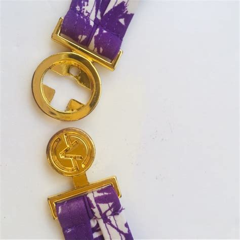 Victoria S Secret Swim Euc Victoria Secrets Bikini Top Purple Birds Poshmark