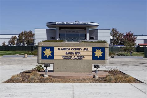 Shocking data errors found within the Alameda inmate locator system 18