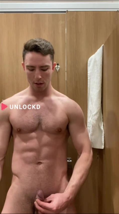 Hot Hairy Hunk Pissing On Himself In Gym Shower ThisVid