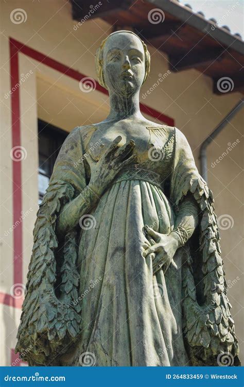 Vertical Shot Of The Urban Sculpture Of Lucrecia Borgia A Spanish