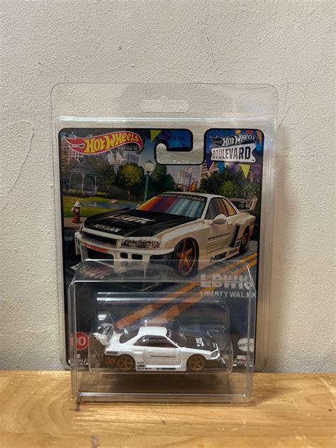 Hot Wheels Boulevard Nissan Skyline R LBWK White Hobbies Toys Toys Games On Carousell
