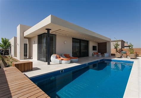 Simple Pool Family Home in Israel