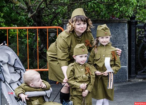 9 мая картинки дети в военной форме