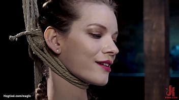 Brunette Suffers Spilt Legs Suspension XVIDEOS