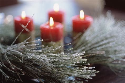 Old Sturbridge Village Presents Its Christmas By Candlelight 2010