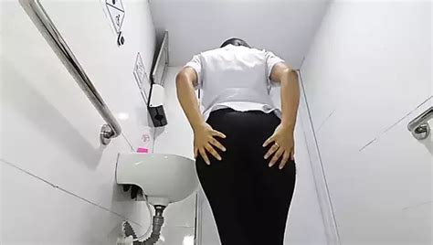Amateur Camera In Hospital Bathroom Records Big Ass Latina Nurse XHamster