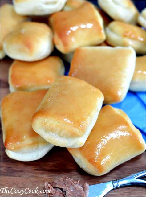 11 Yummy Copycat Restaurant Rolls And Bread Recipes Design Dazzle