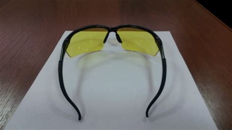 защитные очки — Chevrolet Niva (1G), 1,7 л, 2007 года | аксессуары | DRIVE2