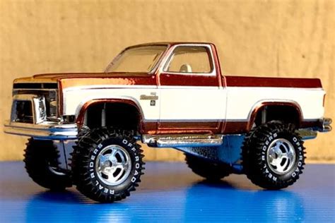 Throwback Collection Chevy Silverado C K Hot Wheels