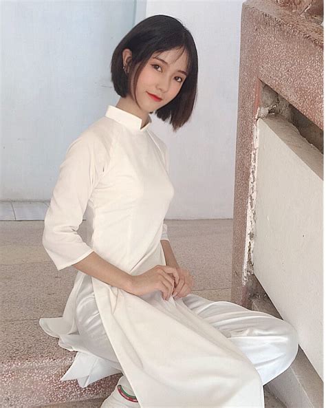 Nữ sinh được báo Trung gọi là cực phẩm hot girl với nhan sắc