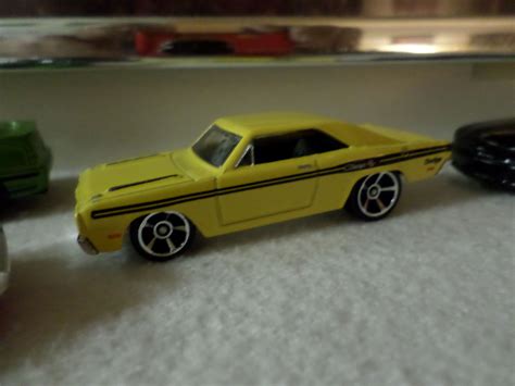 Hot Wheels Brazilian Dodge Charger