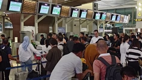 Puncak Arus Penumpang Momen Nataru Di Bandara Soekarno Hatta Diprediksi