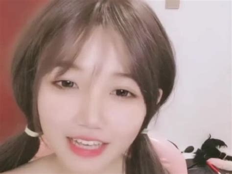 Porn Puppy Nude Show