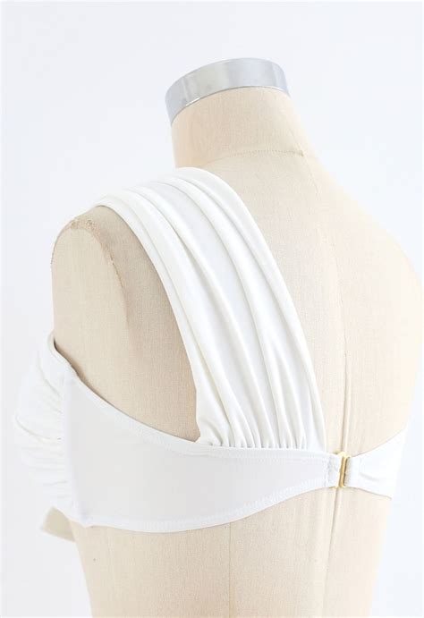 Süßer Knoten Eine Schulter Bikini Satz in Weiß Retro Indie and Unique Fashion