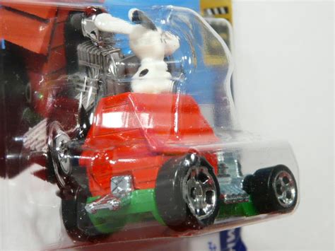 Hot Wheels Snoopy Peanuts Esportsvian