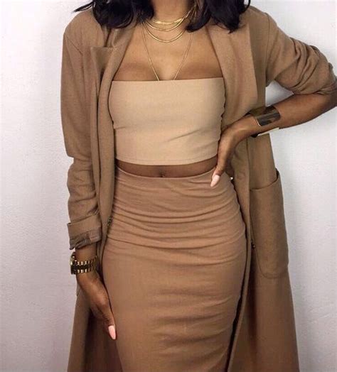 Cosas Que Debes Meditar Antes De Comprarte Ropa Nude Nude Outfits Fashion Fall Night Outfit