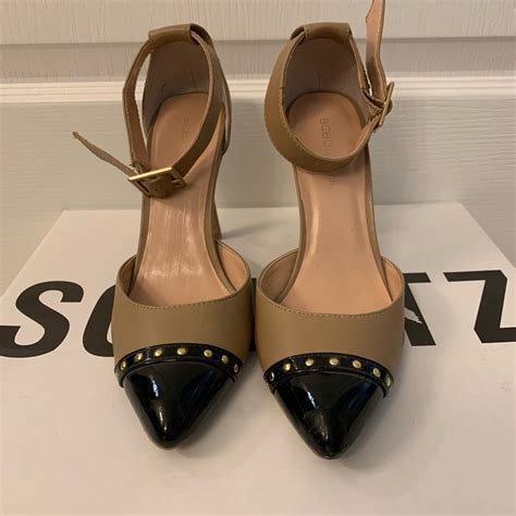 Nude And Black Stud Detailed Pumps Gem