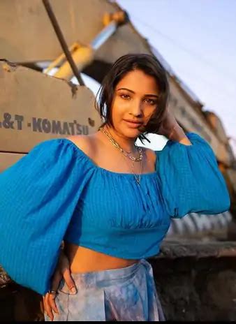 Sharanya Turadi 15 Hot Pics And Photo