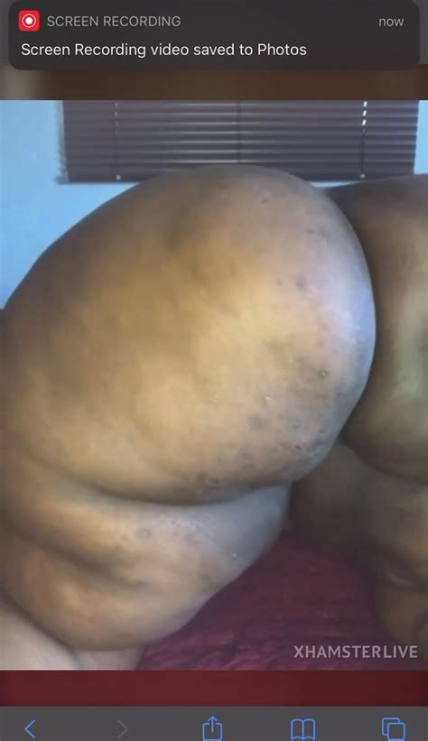 Spreading big sweet ass ThisVid 日本語で