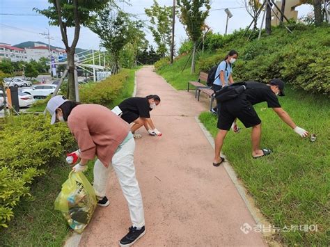 경남뉴스투데이 모바일 사이트 합천군청소년지원센터 꿈드림 환경에 건강 더하는 줍깅활동 펼쳐