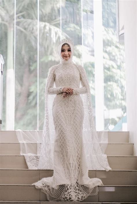 √ 45 Model Gamis Putih Polos Kombinasi Terbaru 2020