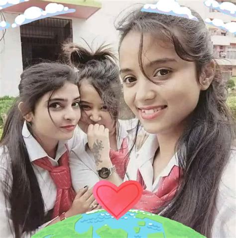cute girls fan varanasi