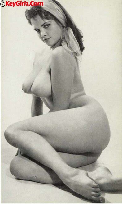 Vintage Big Boobs Naked Photos Vintage Big Tits Nude Photos Ink Foto Porno