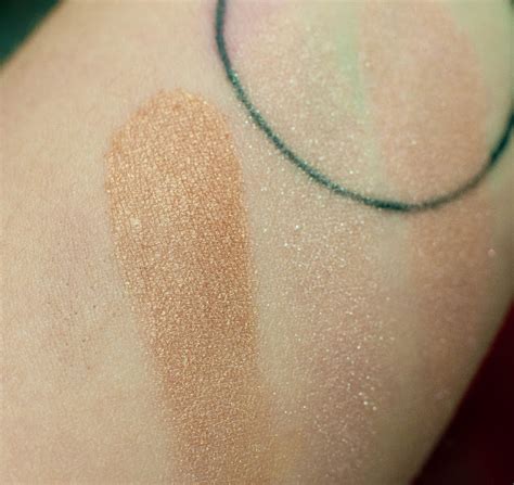Urban Decay NAKED ILLUMINATED TRIO сияющая пудра для лица и тела