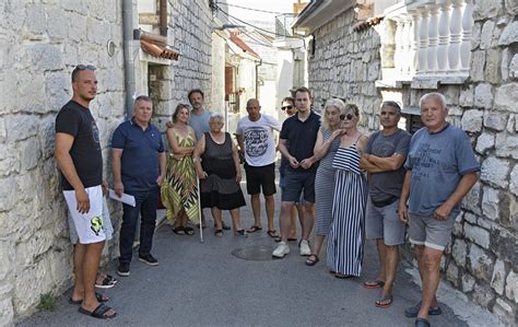 Slobodna Dalmacija Posjetili Smo Dalmatinsku Ulicu Straha Ne