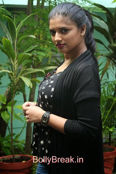 Actress Vasundhara Kashyap Sex Sex Pictures Pass