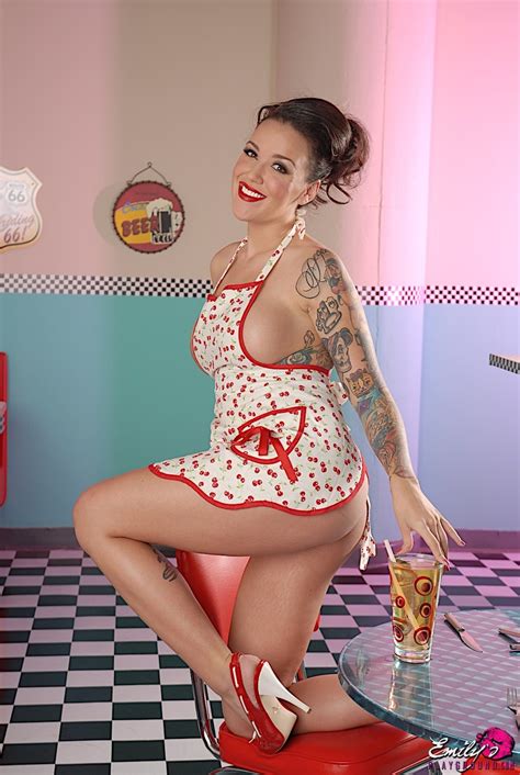 Inked MILF Emily Parker Loses Her Waitress Uniform And Flaunts Her Body CoedCherry