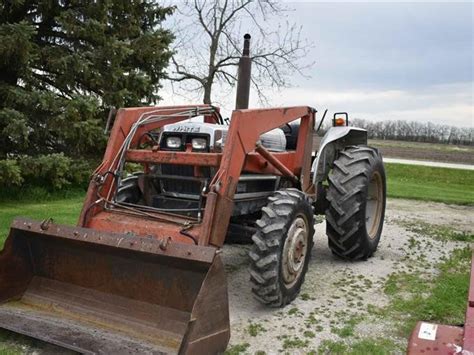White 2 62 Mfwd Tractor Wloader Agriculture Bigiron