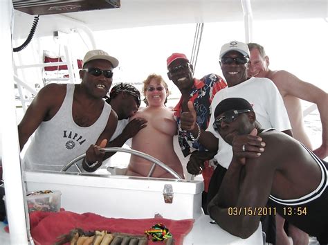 Sluts Hot Vacations Photo X Vid