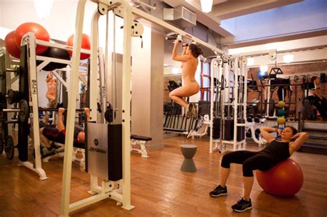 Photographer Erica Simone Poses Nude While Working Out In New York City Porn Pic