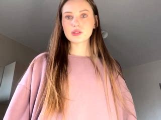 Nelly Giantess Smashing And Degrading Giantess Porn Video