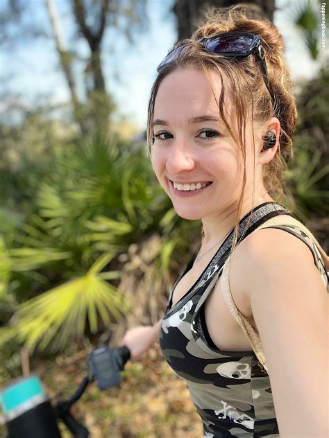 Krisea Marina Kriseamarinavip Nude OnlyFans Leaks The Fappening Photo FappeningBook