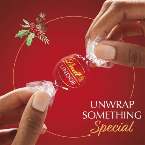 Lindt Lindor Holiday Milk Chocolate Candy Truffles Mini Bag 1 Bag 0
