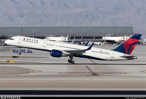 N721TW Boeing 757 231 Delta Air Lines Yixin Chen JetPhotos